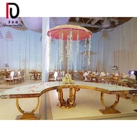 Dubaï style or en acier inoxydable demi-lune plateau en mdf table à manger de mariage
