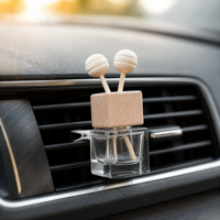 Bouteille de parfum carrée en verre de 8 ml pour grille d'aération de voiture avec bouchon en bois, diffuseur vide à clipser pour l'intérieur de la voiture