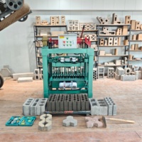 Machine à fabriquer des briques 4-35b, contrôle automatique PLC réduisant la main-d'œuvre, formage par vibration entraîné par boîte de vitesses pour production à moyenne échelle