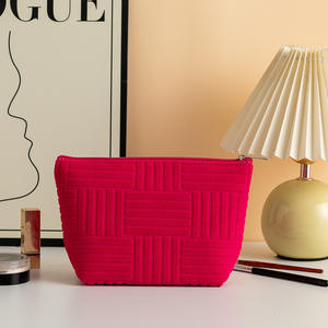 Women's Fashionable Waterproof Polyester <b>Makeup</b> Pouch Portable Zipper Cosmetic <b>Bag</b> for <b>Traveling</b> Customized - Product Image 5