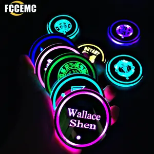 Tappetini portabicchieri a LED per auto tappetini per cani zampa di cane luci a LED RGB accessori per sottobicchieri per auto decorazione di interni atmosfera luce-univers