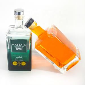Bouteille en verre vide de 700 ml, 750 ml, <span class=keywords><strong>5</strong></span> litres pour brandy, gin, rhum, tequila, vodka, whisky, avec bouchon en liège et pulvérisateur vert carré - Product Image 1