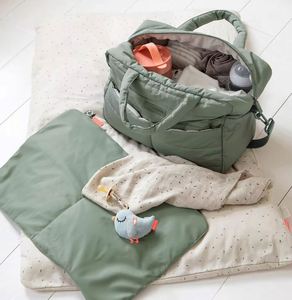 Free Sample Duffel Duffle Mummy Mommy Mom Travel casual Bag with <b>Foldable</b> <b>Changing</b> <b>Mat</b> - Product Image 3