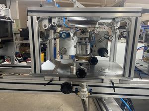 Machine à capuchon <span class=keywords><strong>de</strong></span> colle <span class=keywords><strong>de</strong></span> conception peu encombrante Certification <span class=keywords><strong>de</strong></span> <span class=keywords><strong>conservation</strong></span> d'énergie et <span class=keywords><strong>de</strong></span> protection <span class=keywords><strong>de</strong></span> l'environnement en plastique à contrôle intelligent - Product Image 3