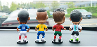 Cadeau idéal pour les fans de football, décoration de voiture DIY, figurine 3D en résine Messi Beckham Ronaldo, poupée bobblehead de superstar du football