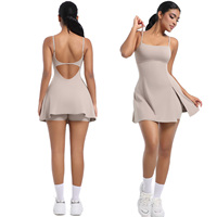Gaun Tenis Olahraga Anti-Gesek Ringan Desain OEM untuk Wanita, Bernapas, dengan Bantalan Dada, Tali Punggung Cantik, Set Rok untuk Yoga, Golf, dan Fitness