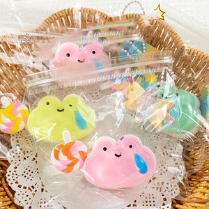 NOUVEAU Jouet anti-stress Kawaii Tête de grenouille transparente, texture gelée souple et rebondissante, silencieux, pour adolescents et adultes, thérapie de poche - Product Image 1