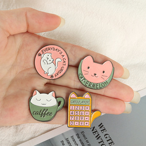 Épingle en émail drôle mignon de collection de chat de <span class=keywords><strong>café</strong></span> insignes de calculatrice broches de tasse de crème glacée épinglettes de chat barbu paresseux - Product Image 3