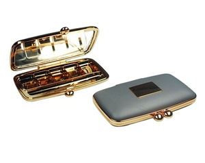 กระเป๋าเครื่องสำอางที่ไม่ซ้ำกันรูปร่างอายแชโดว์ที่มีกระจกตลับแป้งตลับเปล่าบลัชออน - Product Image 6