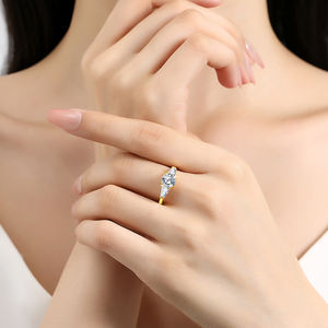 مورد مجوهرات راقية فاخرة للنساء 3 حجر 1ct 2ct 3ct خاتم ألماس مويسانيتي مجوف 14k مجوهرات ذهبية بالجملة - Product Image 5