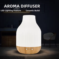 Humidificateur ultrasonique USB de bureau personnalisé en usine Base de grain de bois Diffuseur d'huile aromatique en céramique à LED pour aromathérapie