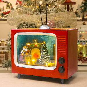 3XAA Power Christmas <span class=keywords><strong>TV</strong></span> Set avec train lumineux <span class=keywords><strong>LED</strong></span> et effet d'animation d'arbres Ornements de Noël électriques OEM Résine Artisanat Intérieur - Product Image 2