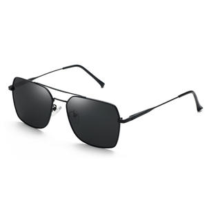 Gafas de Sol para Hombre Greyjack, Montura Completa, Lentes TAC con Protección UV400, Visión Nocturna, Polarizadas, para Conducir, Montura Dorada y Negra - Product Image 4