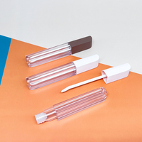 Tube de rouge à lèvres vide avec perceuse en gros logo personnalisé et or unique tubes de brillant à lèvres vides de luxe emballage de tube liquide Blush