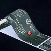 Étiquettes autocollantes personnalisées en vinyle chimique avec logo, résistantes à l'eau, pour emballage, impression de produits, rouleau d'étiquettes dorées pour bouteilles