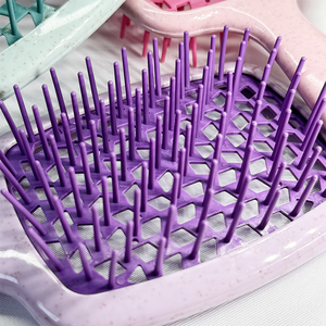 Grande quantité en stock de brosses coiffantes à grille creuse en plastique, démêlantes et volumisantes, pour salons de coiffure, avec coffret cadeau personnalisé, articles en gros - Product Image 2