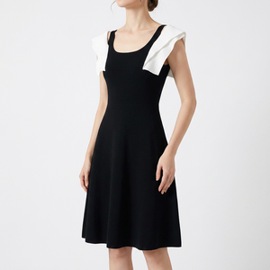 Vestido Mini Negro Minimalista Personalizado, Corte en A, Hombros con Volantes, Elegante, Sin Mangas, Cuello Cuadrado, Tejido de Punto, para Mujer - Product Image 4