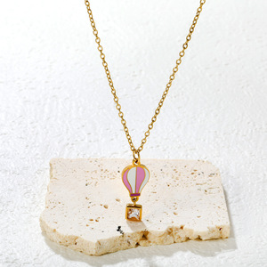 สร้อยคอจี้แฟชั่น สแตนเลสสตีล 18k จี้รูปบอลลูนลมร้อน ดีไซน์การ์ตูน สายคล้องคอ สไตล์เรขาคณิต - Product Image 3