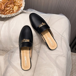 Sandalias de Lujo de Diseñador, Ligeras, con Punta Reforzada de Cuero, Cierre de Hebilla Seguro, Suela de Goma, Perfectas para Uso en Exteriores - Product Image 4