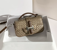 Exquisite und Hochwertige Kleine Quadratische Tasche für Damen, 2026 Neues Modell, Retro und Vielseitige Umhängetasche