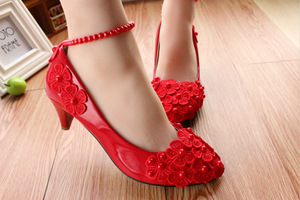 S3240F Scarpe da Sposa Rosse Piatte con Cavigliera di Perle, Scarpe da Donna Taglie Grandi - Product Image 5