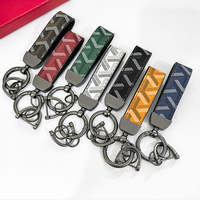 Porte-clés de voiture en cuir PU de luxe, motif flèche, accessoires de sac tendance, pendentif porte-clés adapté à Ford Toyota Honda VW Audi
