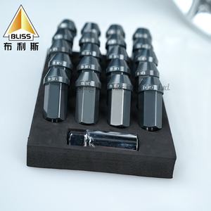 Accessoires modifiés pour voiture <span class=keywords><strong>Jante</strong></span> en alliage monobloc 7075 RB3 M12 * 1.25 M12X1.25 M14X1.25 Hot Wheels Jantes Truck Wheel Nut Cover - Product Image 5