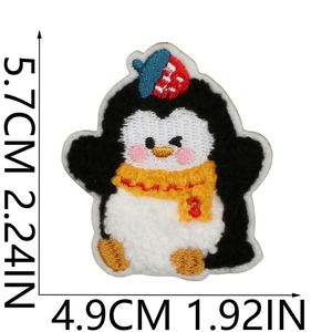 Parches Termoadhesivos de Pingüino con Bordado de Chenilla y Diseño de Bufanda Adorable - Product Image 5