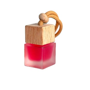Großhandel Auto hängen Parfüm Glasflasche Lufter frischer Lufter frischer Duft - Product Image 1