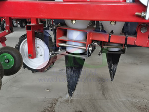 Transplanteuse <span class=keywords><strong>de</strong></span> légumes agricoles Machine <span class=keywords><strong>de</strong></span> plantation <span class=keywords><strong>de</strong></span> semis <span class=keywords><strong>en</strong></span> <span class=keywords><strong>pot</strong></span> à haute efficacité pour les champs et les crêtes - Product Image 2