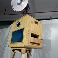 Nouvelle borne photo rétro 2026 avec écran tactile 15,6 pouces, impression instantanée, compatible Wi-Fi pour appareils photo reflex numériques/SLR en bois