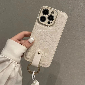 Per Apple 13 Pro Max cassa del <span class=keywords><strong>telefono</strong></span> cellulare camelia oro diamante fiocco catena fiore iPhone 14 Plus ragazza alla moda copertura del <span class=keywords><strong>telefono</strong></span> all'ingrosso - Product Image 5