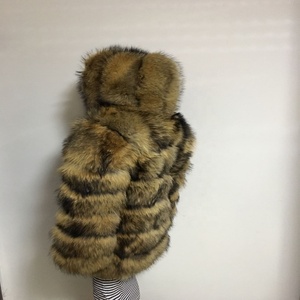 <strong>Star</strong> Fashion Cropped Design Real Raccoon Fur Coat for Women Winter/ Natural Raccoon Fur Hooded Fur <strong>Jacket</strong> - Product Image 6