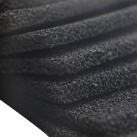 Filtre liquide en mousse à cellules ouvertes en polyester avec charbon actif, structure en nid d'abeille, efficacité de 25%, taille personnalisable de 3 à 50 mm
