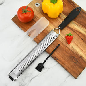 Râpe à fromage et zesteur à citron multifonctionnel en acier inoxydable personnalisé – Outils de cuisine pratiques pour pommes de terre, gingembre et légumes - Product Image 3