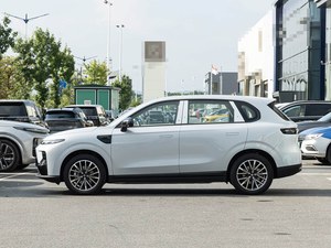 Leapmotor B10 2025, SUV Compacto de Alta Calidad, Conducción Inteligente, Vehículo Eléctrico Puro, Amplio Espacio, Autos de Nueva Energía para el Desplazamiento Diario - Product Image 5
