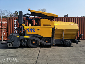 Máquina Pavimentadora de <span class=keywords><strong>Asfalto</strong></span> con Ruedas Pequeñas de 4.5m, Modelo RP453L para Construcción - Product Image 2