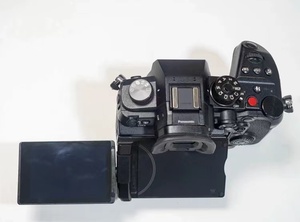 กล้องถ่ายวิดีโอ Panasonic <span class=keywords><strong>GH6</strong></span> มือสอง สำหรับขายส่ง ถ่ายภาพแบบมิเรอร์เลส 4K หน้าจอสัมผัส - Product Image 4