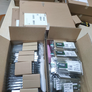 Modul memori M321R4GA3EB0-CWM DDR5 32GB 5600MHz untuk skenario komputasi kinerja tinggi dan Server - Product Image 5