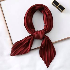 Écharpe pliante imprimée élégante de couleur unie pour femmes, accessoire de cou plissé, collection 2022, offre spéciale - Product Image 3