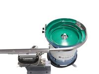 Alimentateur vibrant à godets avec rail linéaire, machine d'alimentation automatique de pièces pour ligne d'assemblage de pièces métalliques en fer