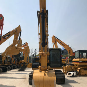 Caterpillar utilisé de vente chaude pour l'excavatrice de chenille 315D2L poids d'opération de 15 tonnes capacité de seau de 0.32m inclut le noyau - Product Image 1