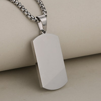 Collier pendentif pour homme en acier inoxydable au design simple et polyvalent