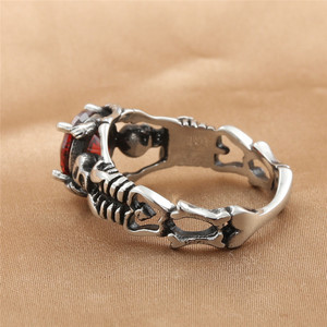 Anillo de Plata con Diseño de Esqueleto y Piedra Roja, Joyería Punk para Hombre, Regalo 212004 - Product Image 2