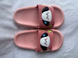 Pantofole Rosa Cartoon con Suola Antiscivolo in EVA da 17 mm, Tomaia in PVC, Punta Aperta, per Tutte le Stagioni, da Casa - Product Image 6