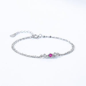 สร้อยข้อมือเงินแท้ S925 ประดับเพทายทรงกลมสีแดงประกายระยิบระยับ ดีไซน์สองสาย สำหรับผู้หญิงโดยเฉพาะ รุ่นทองแดงปรับแต่งได้ - Product Image 4