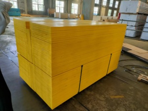 Panneaux <span class=keywords><strong>de</strong></span> contreplaqué plaqués film jaune à trois couches pour <span class=keywords><strong>coffrage</strong></span> - Product Image 4
