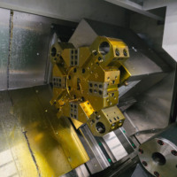 Tour CNC de haute précision TCK56 à banc incliné, centre de tournage métallique avec tourelle hydraulique à 12 postes pour pièces automobiles