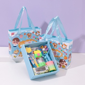Kinderdag Kleine Cartoon Papieren Cadeaus Kleuterschool Verjaardag Begeleidend Hele Klas Delen Beloningen Basisschool Opening - Product Image 3