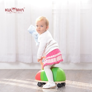 Bambini Toddler <span class=keywords><strong>Ride</strong></span> <span class=keywords><strong>On</strong></span> <span class=keywords><strong>Toy</strong></span> coccinella animali auto equilibrio in legno giocattoli <span class=keywords><strong>Ride</strong></span>-Ons con ruote - Product Image 6